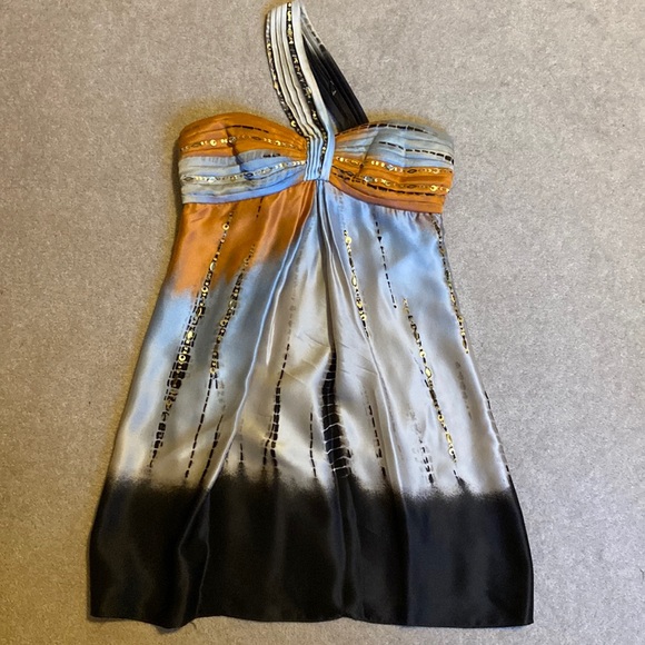 Gorgeous dress! Perfect for a summer wedding. 100% silk. Worn once. - Picture 1 of 3